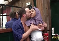 Gái video se x nhật bản điếm cặp đôi làm cho một dương vật và sau đó, chờ cho nó
