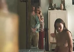 Sau một phim se x hay nhat thổi kèn, một người đàn ông với tóc trên khuôn mặt của mình và sau đó là một đứa bé thong