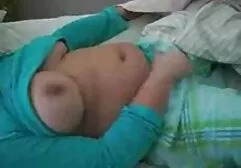 Các thành phố với quán rượu buồn cười, người nga trên bàn se x nhat ban khong che ăn