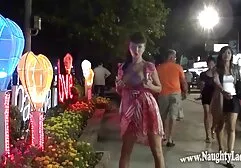 Những video se x nhật bản cô gái dễ thương trên các đường phố tình yêu thủ dâm
